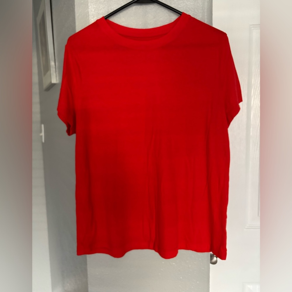 a new day Women’s Bright Red Short Sleeve Tee Size L